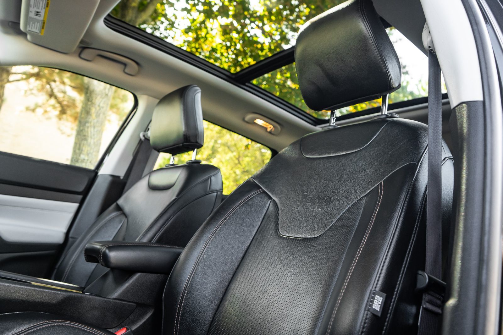 2022 Jeep Compass Limited-25