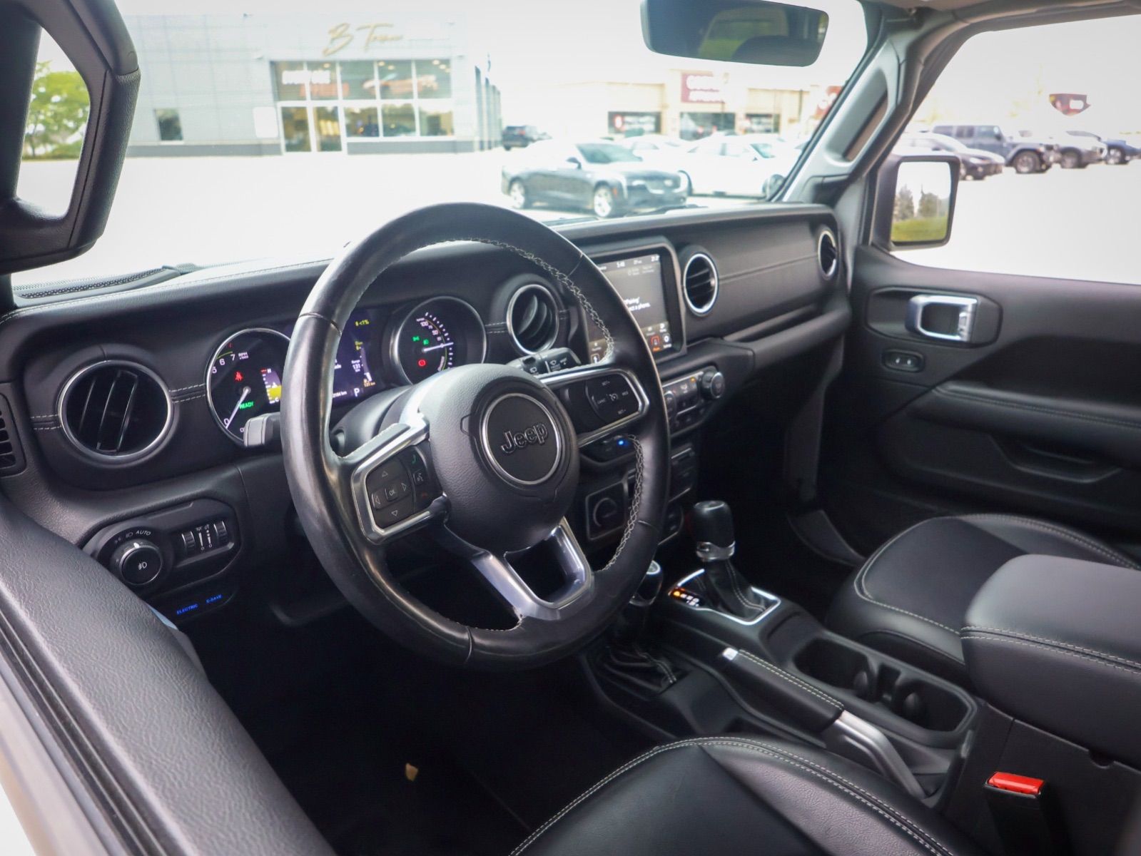 2022 Jeep Wrangler 4xe Unlimited Sahara-27