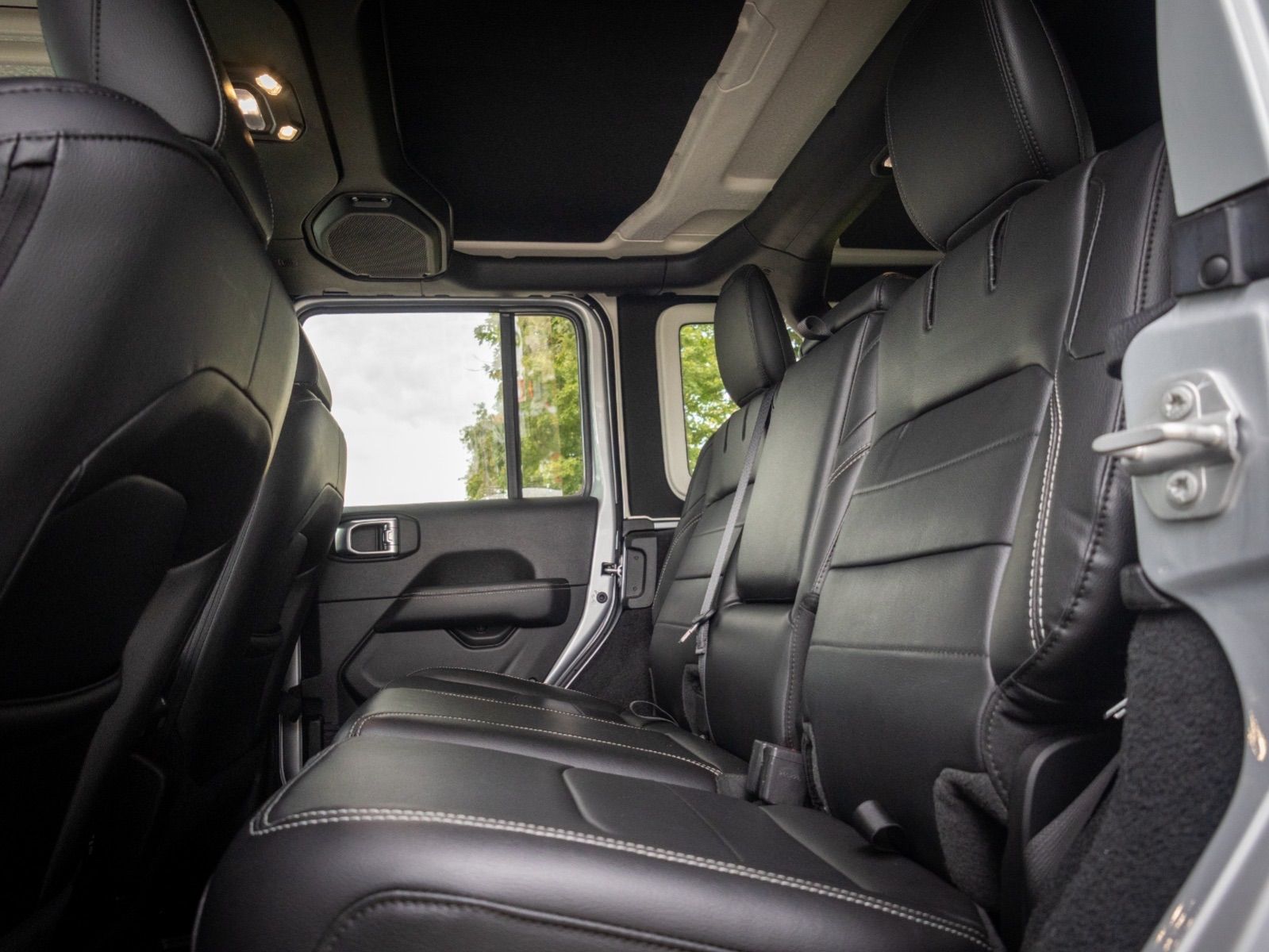 2022 Jeep Wrangler 4xe Unlimited Sahara-11