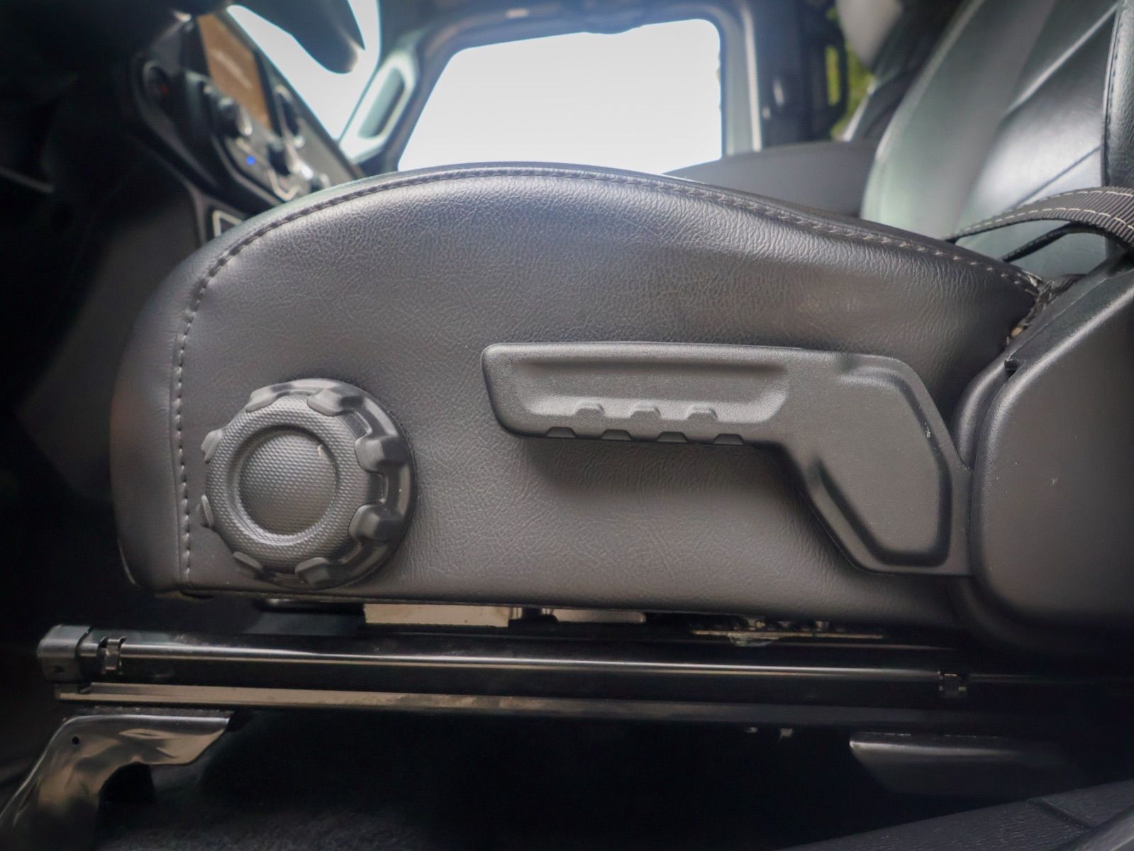2022 Jeep Wrangler 4xe Unlimited Sahara-29