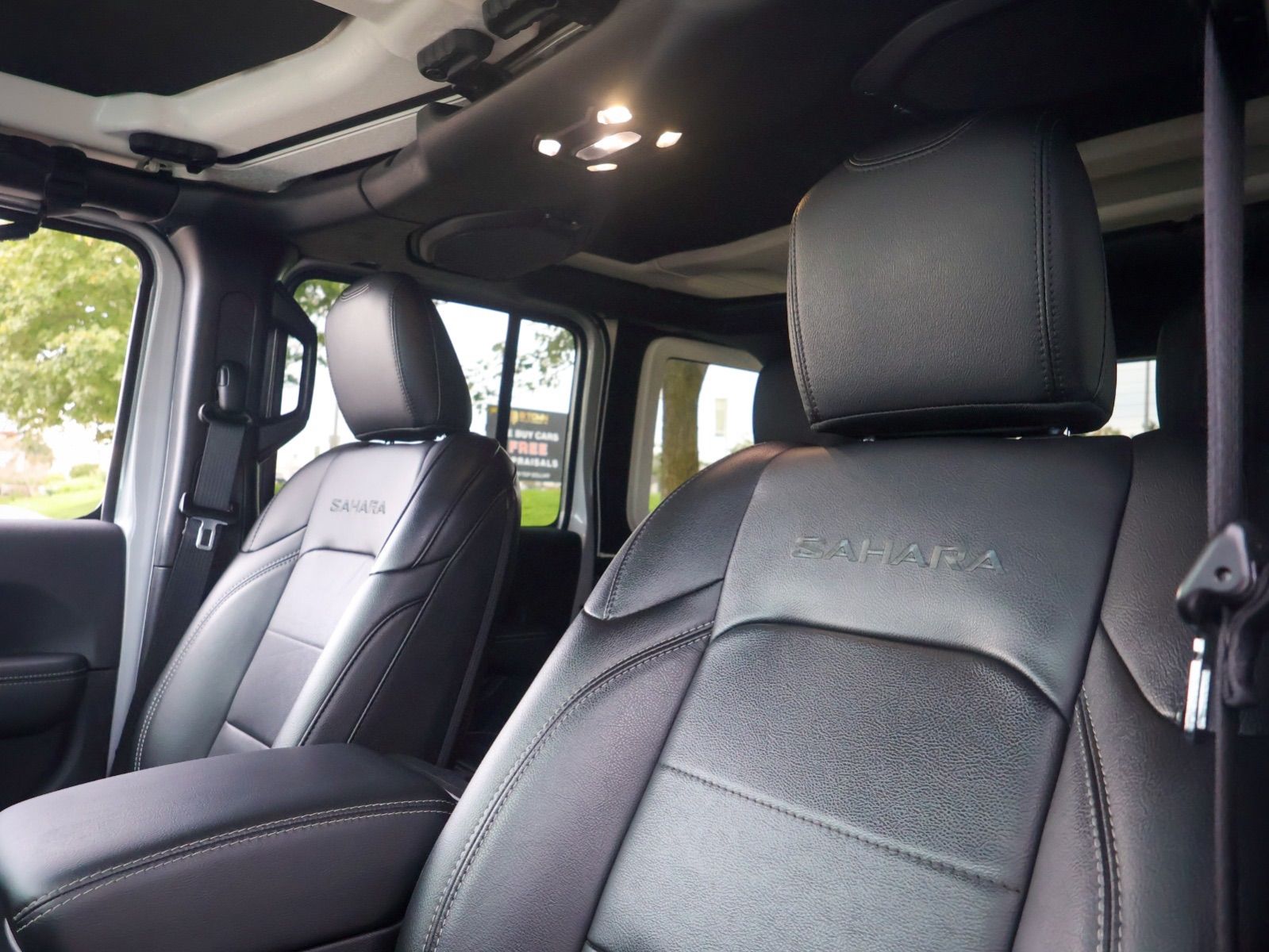 2022 Jeep Wrangler 4xe Unlimited Sahara-28