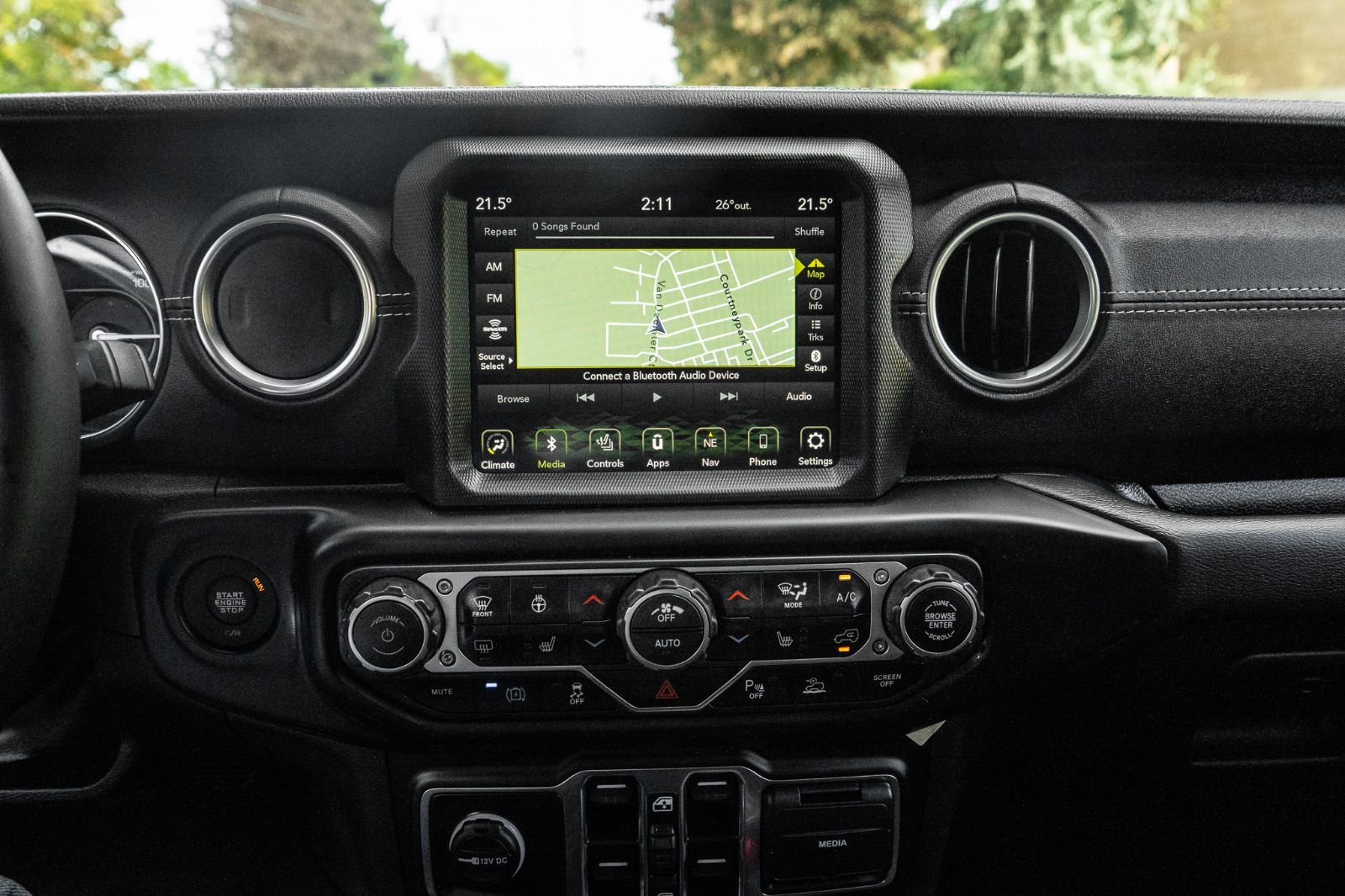 2023 Jeep Wrangler 4xe Sahara-14