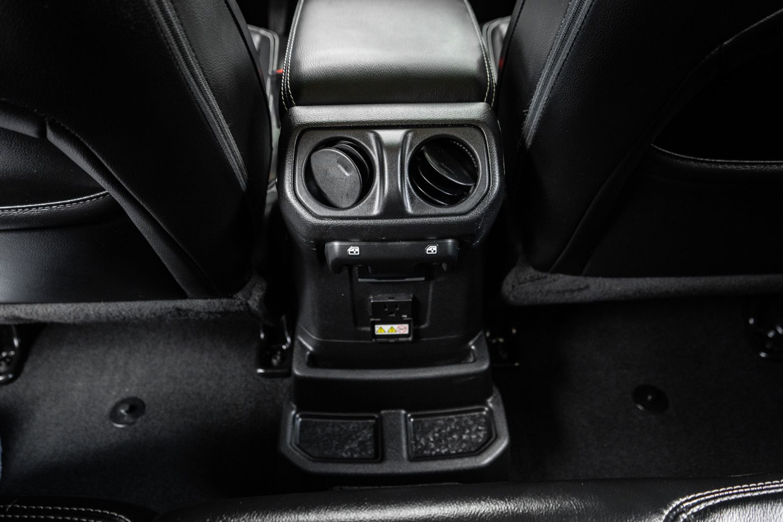 2023 Jeep Wrangler 4xe Sahara-27