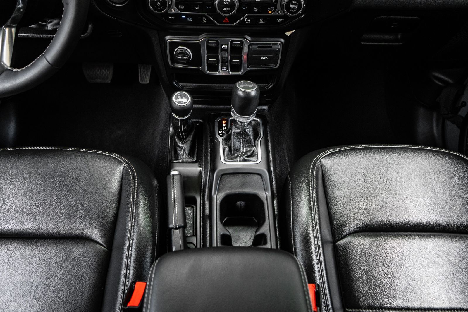 2023 Jeep Wrangler 4xe Sahara-9