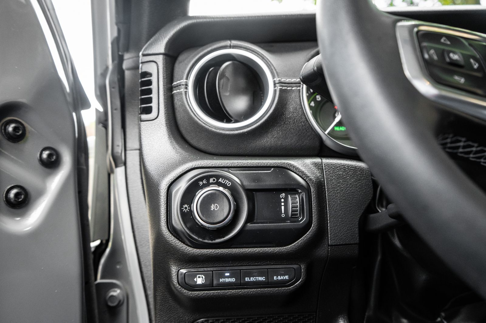 2023 Jeep Wrangler 4xe Sahara-22