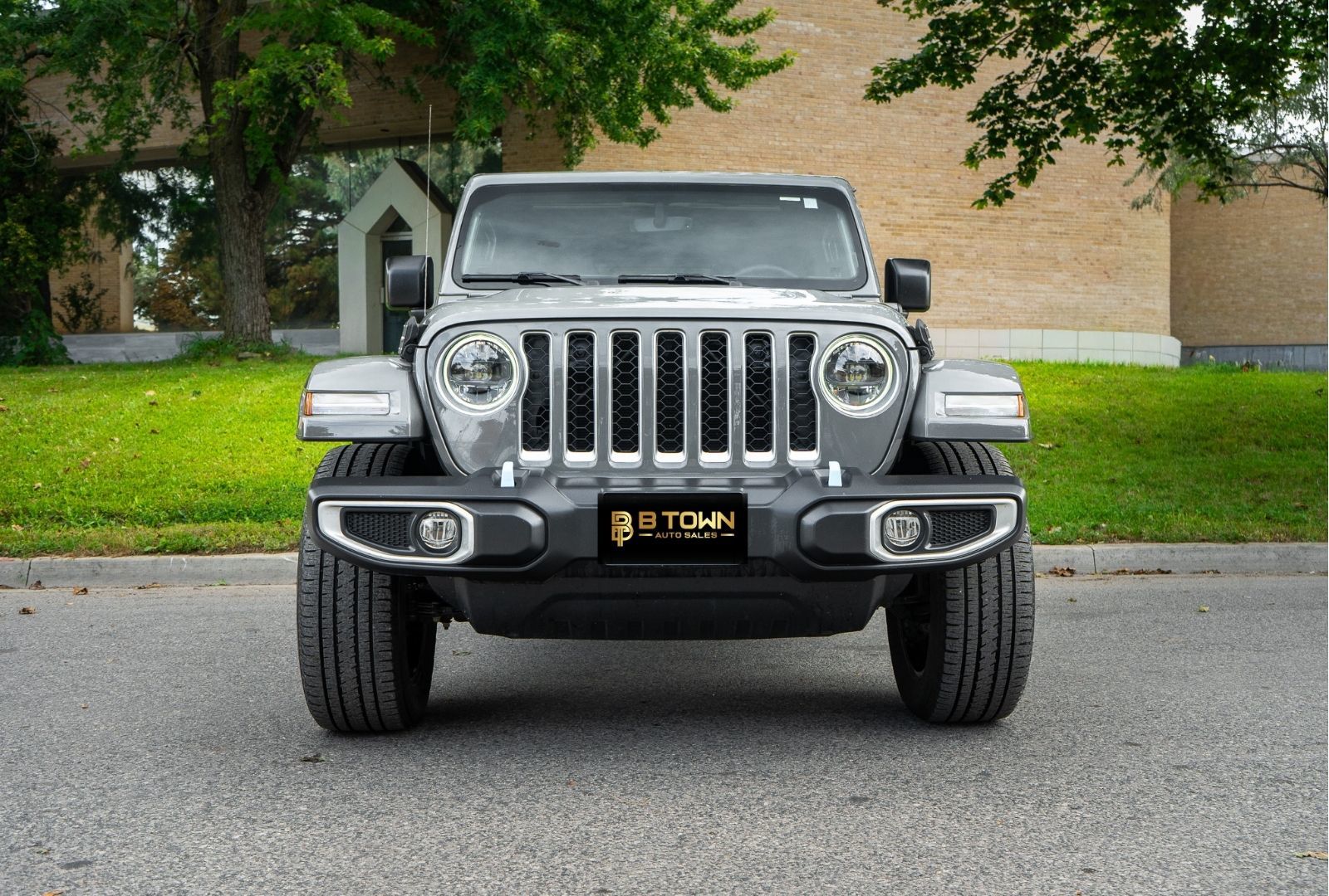 2023 Jeep Wrangler 4xe Sahara-1
