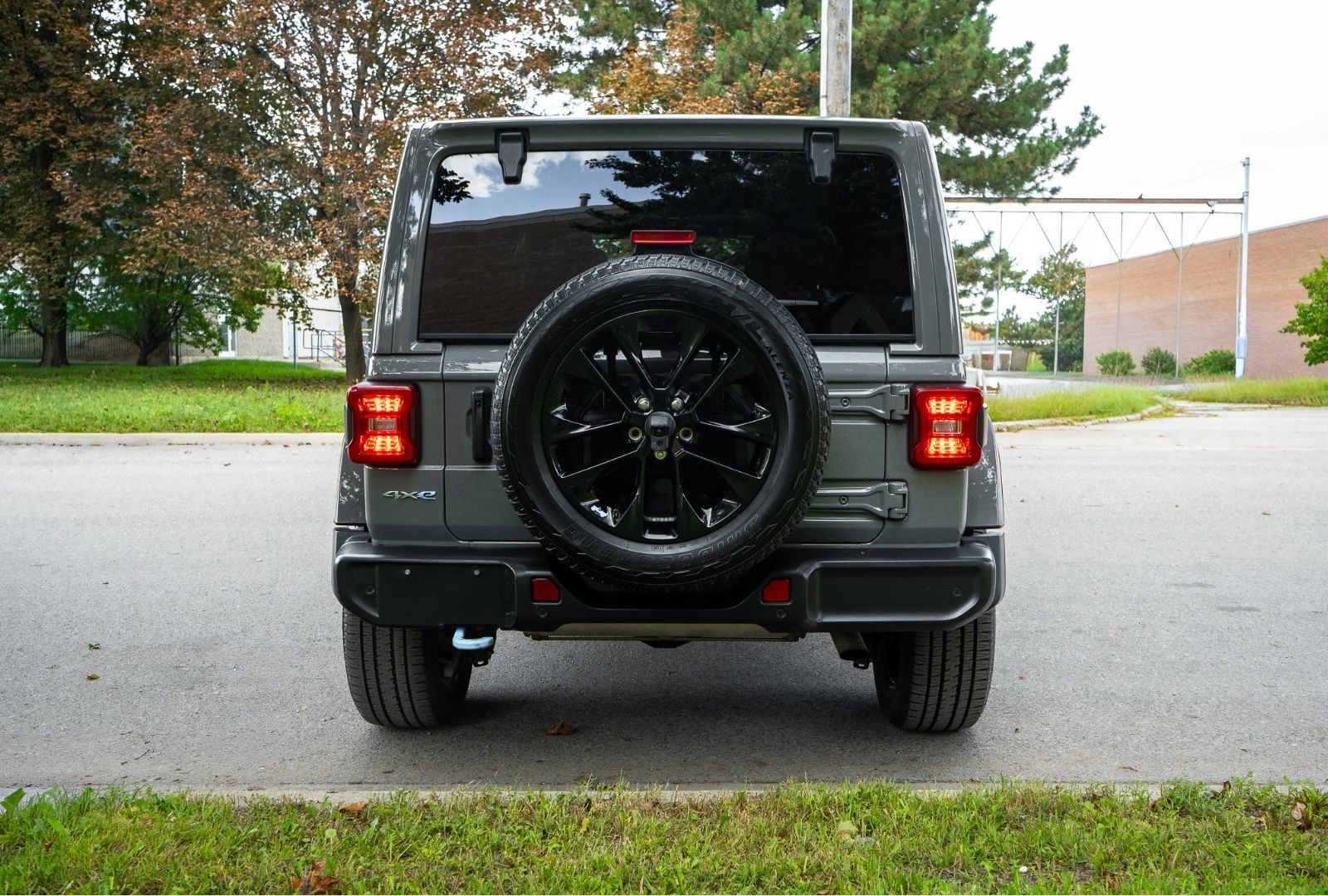 2023 Jeep Wrangler 4xe Sahara-6