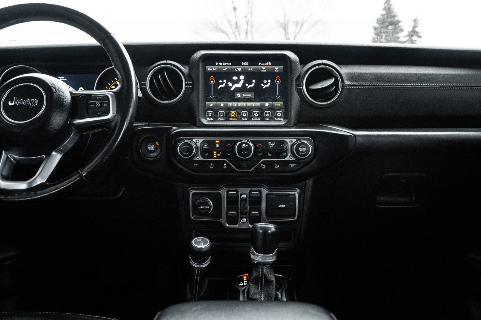 2020 Jeep Wrangler Unlimited Sahara-8