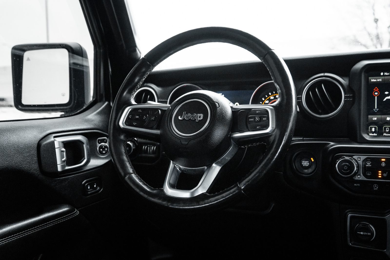 2020 Jeep Wrangler Unlimited Sahara-10