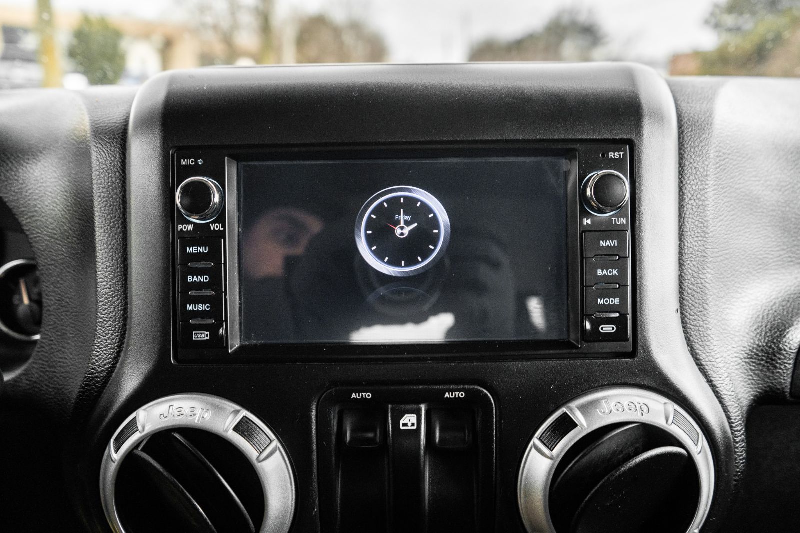 2015 Jeep Wrangler Sahara-13