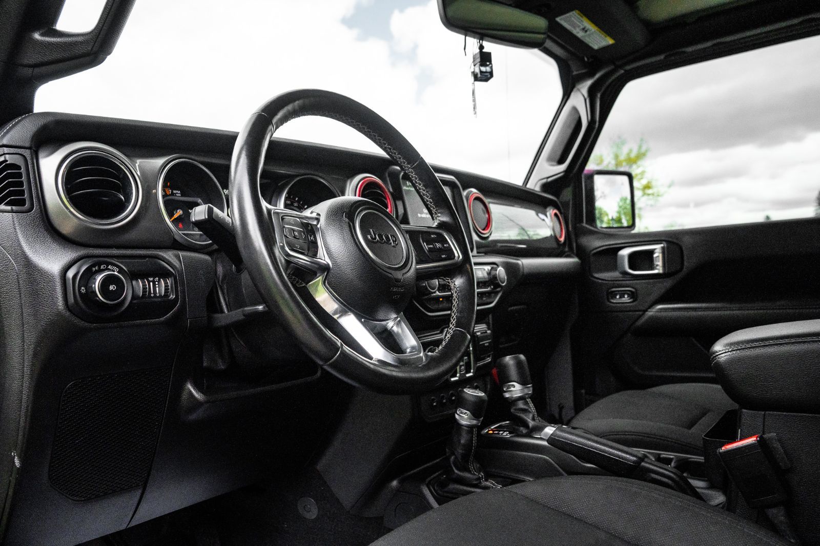 2021 Jeep Wrangler Unlimited Sahara-20