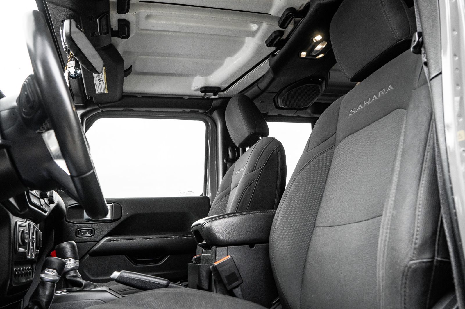 2021 Jeep Wrangler Unlimited Sahara-21