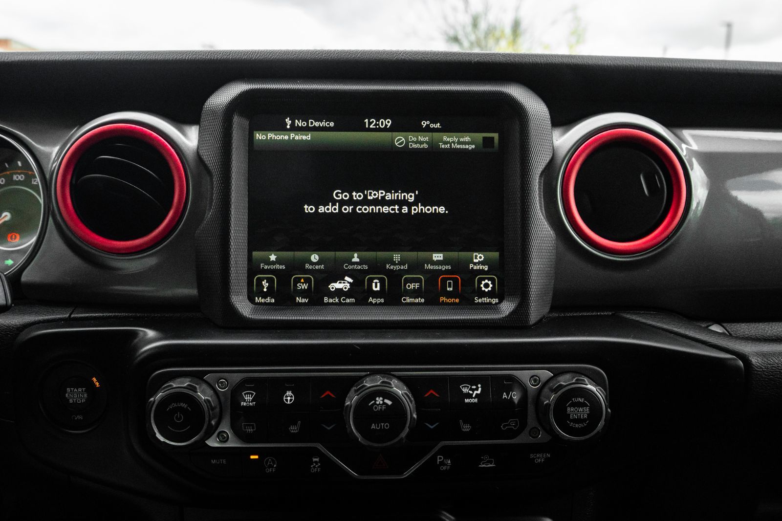 2021 Jeep Wrangler Unlimited Sahara-11