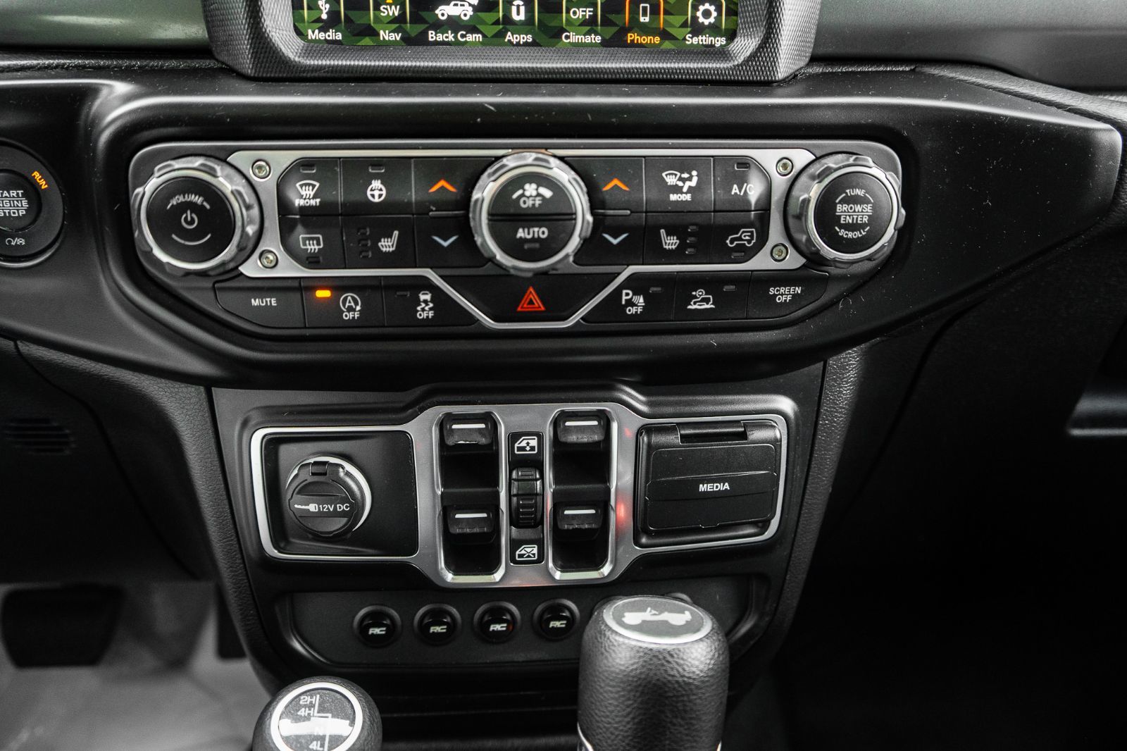2021 Jeep Wrangler Unlimited Sahara-12