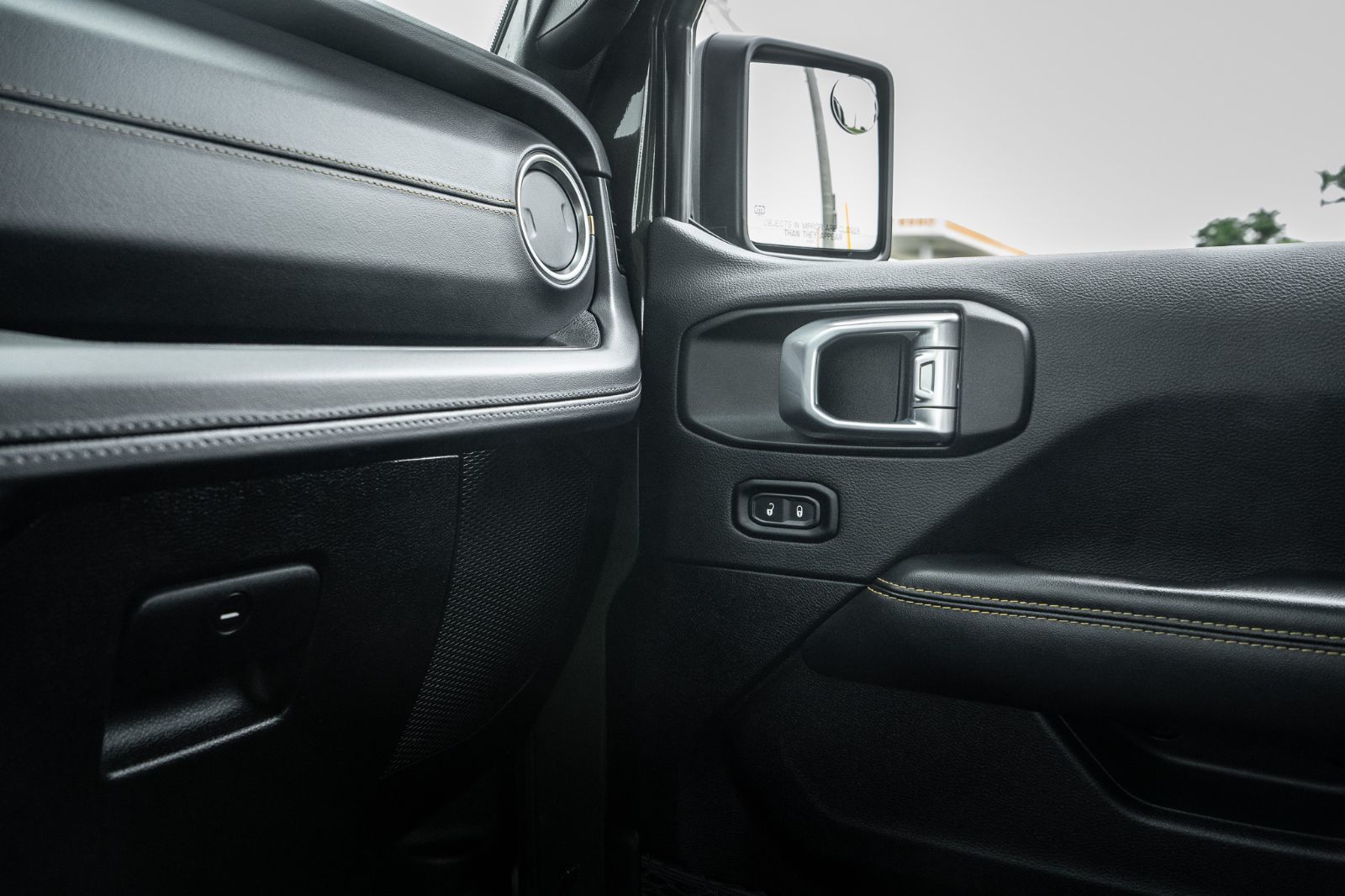 2024 Jeep Wrangler Sahara-22