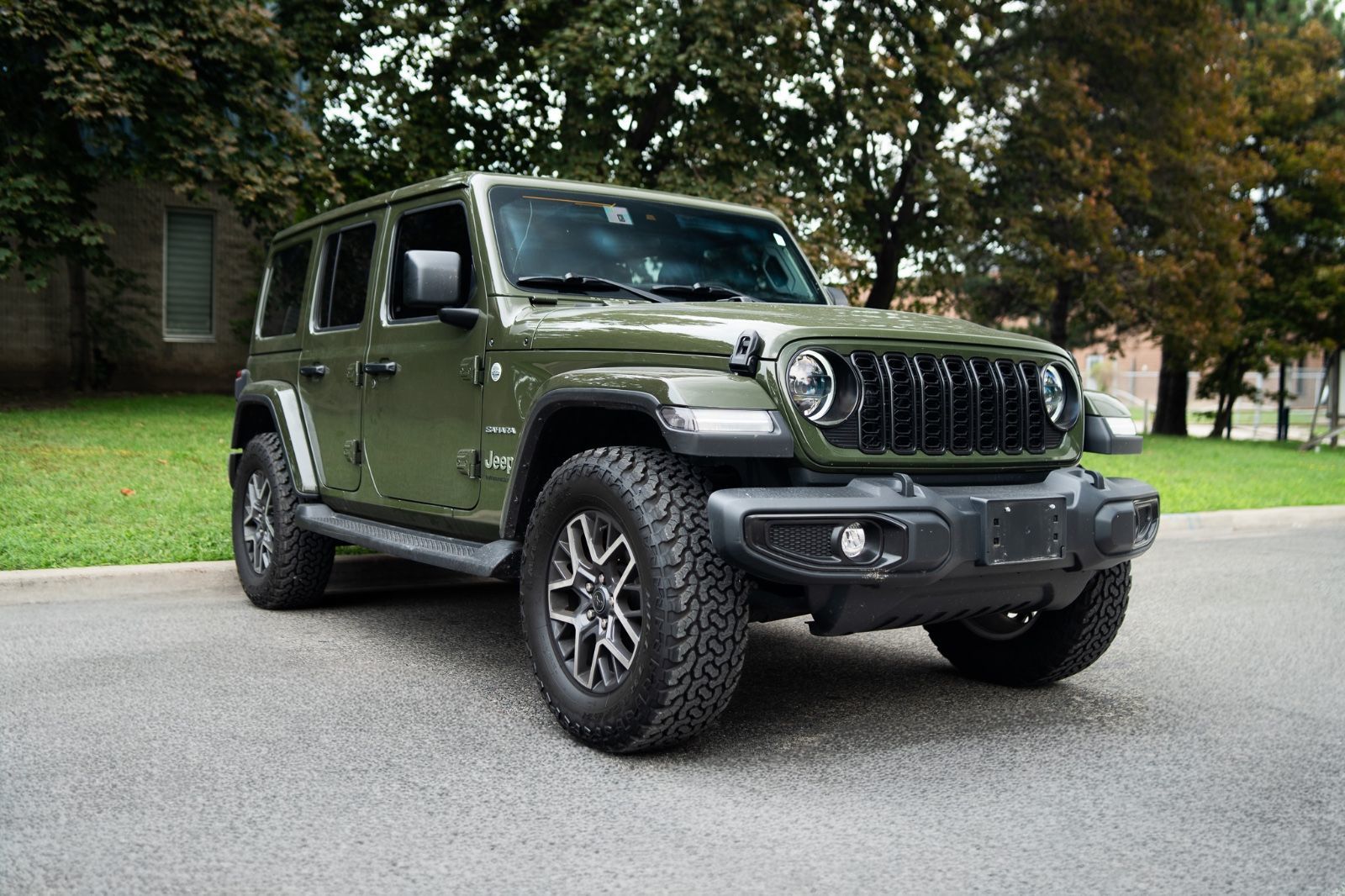 2024 Jeep Wrangler Sahara-3
