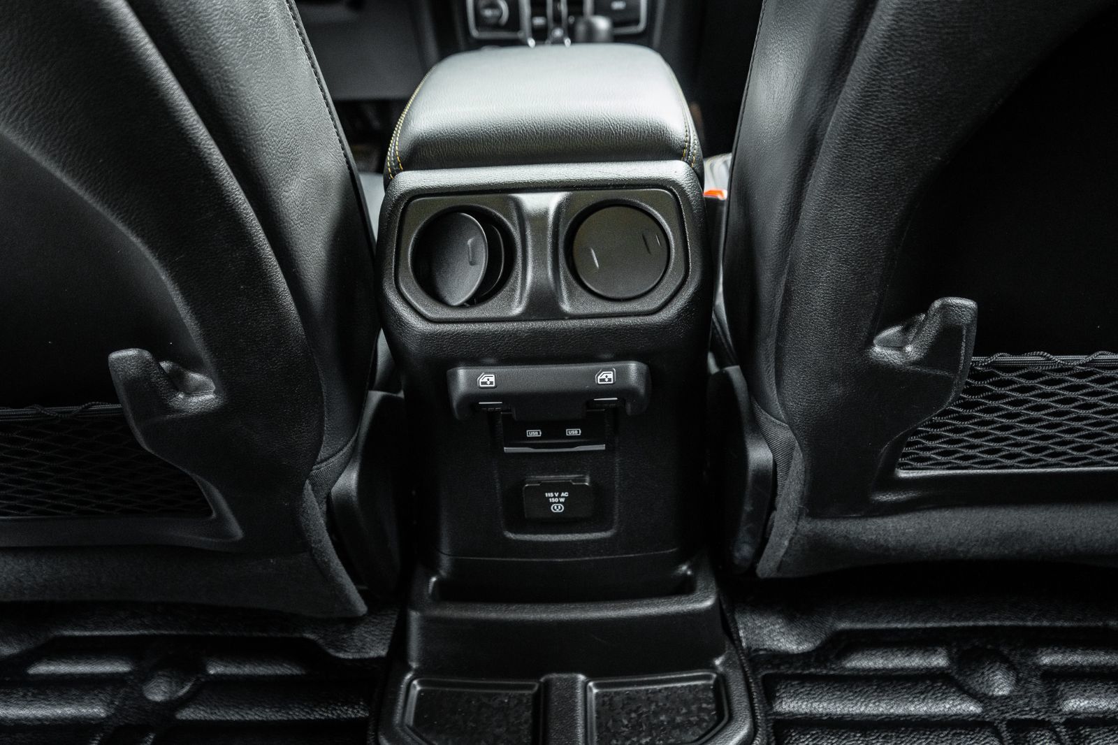 2024 Jeep Wrangler Sahara-30
