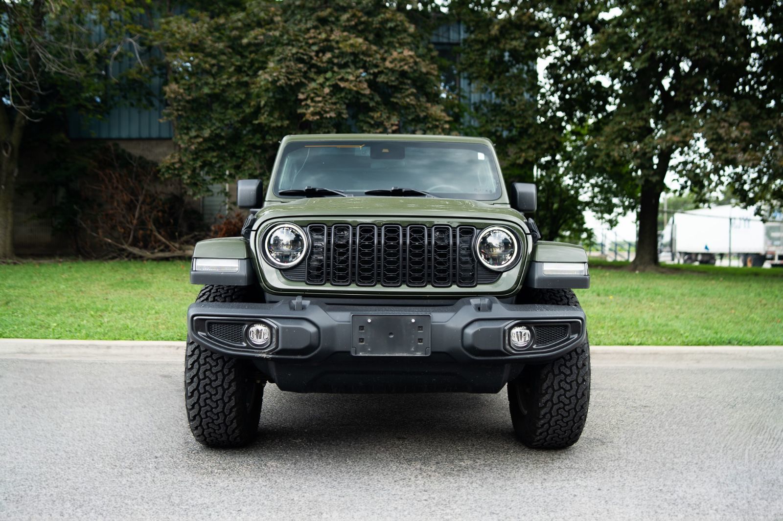 2024 Jeep Wrangler Sahara-2