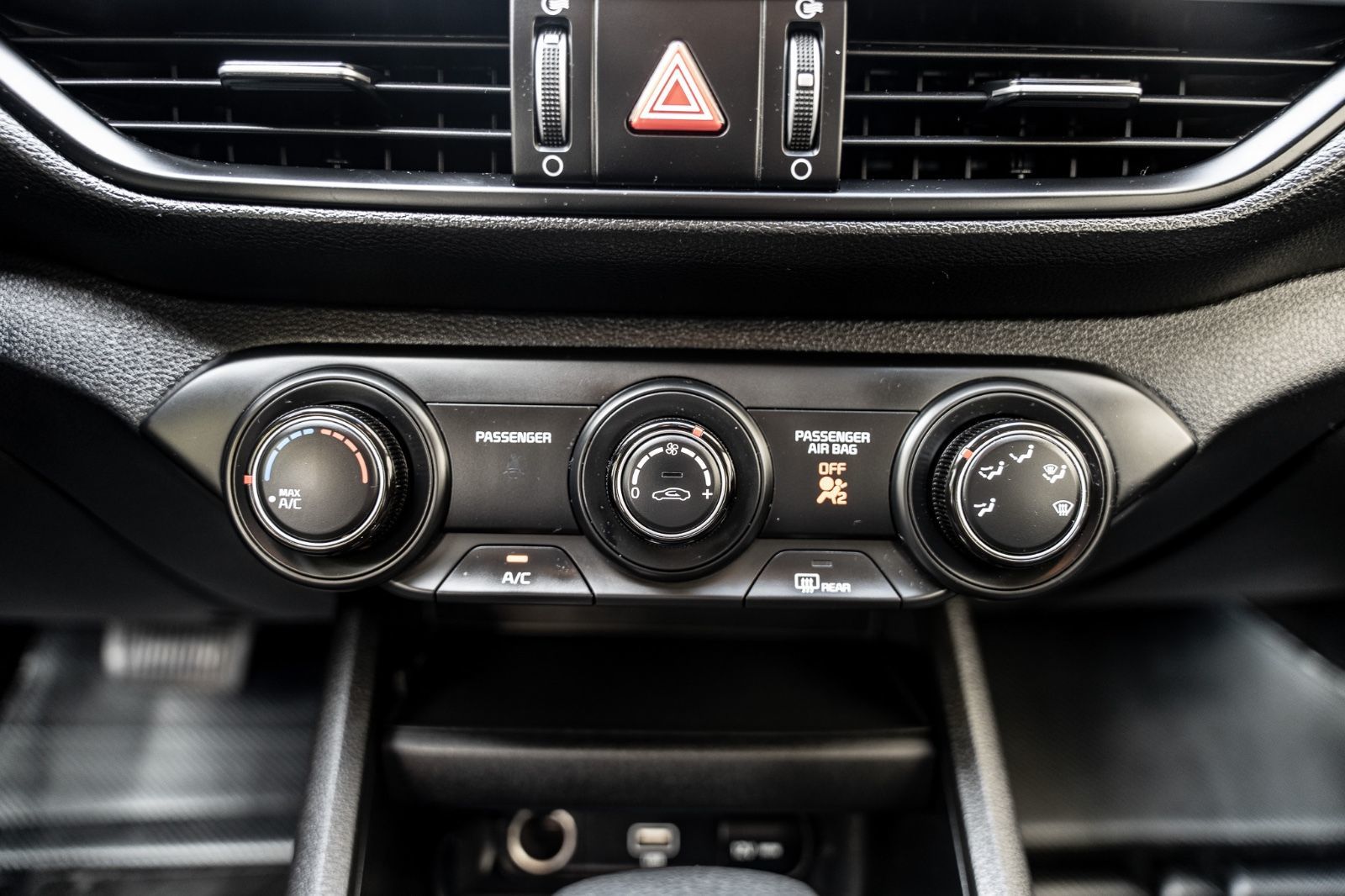 2023 Kia Forte LX-14