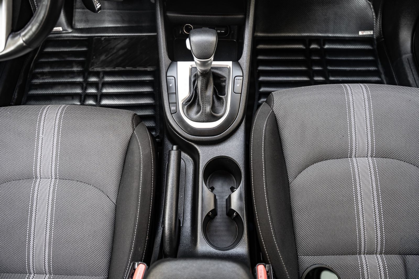 2023 Kia Forte LX-17