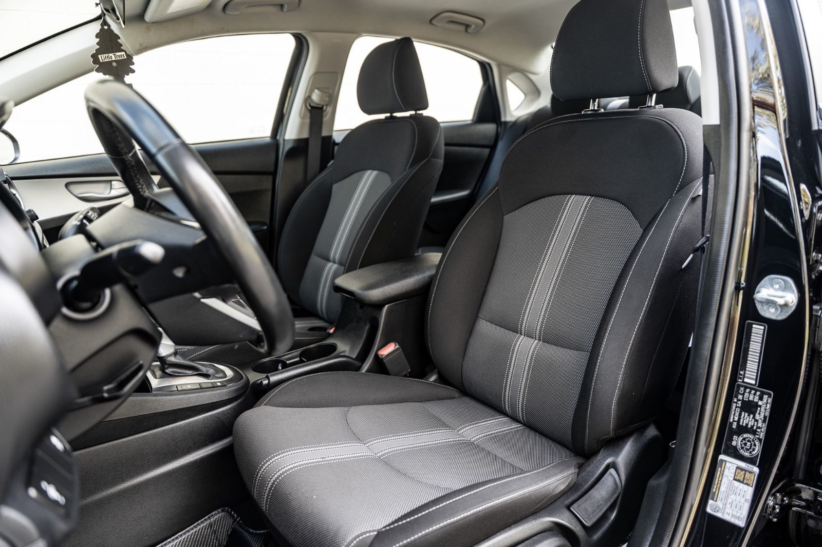 2023 Kia Forte LX-25