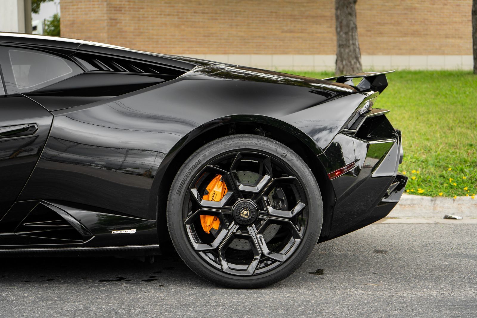 2023 Lamborghini Huracàn TECNICA-8