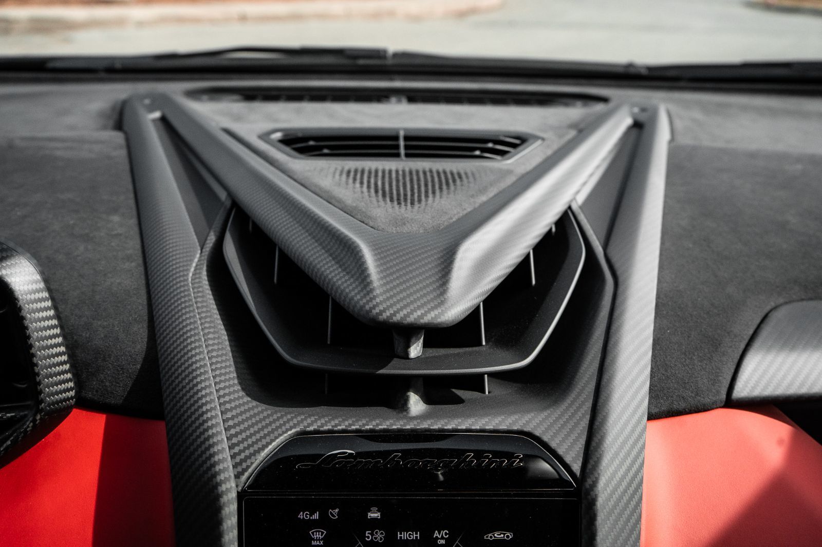 2024 Lamborghini Revuelto HPEV-13