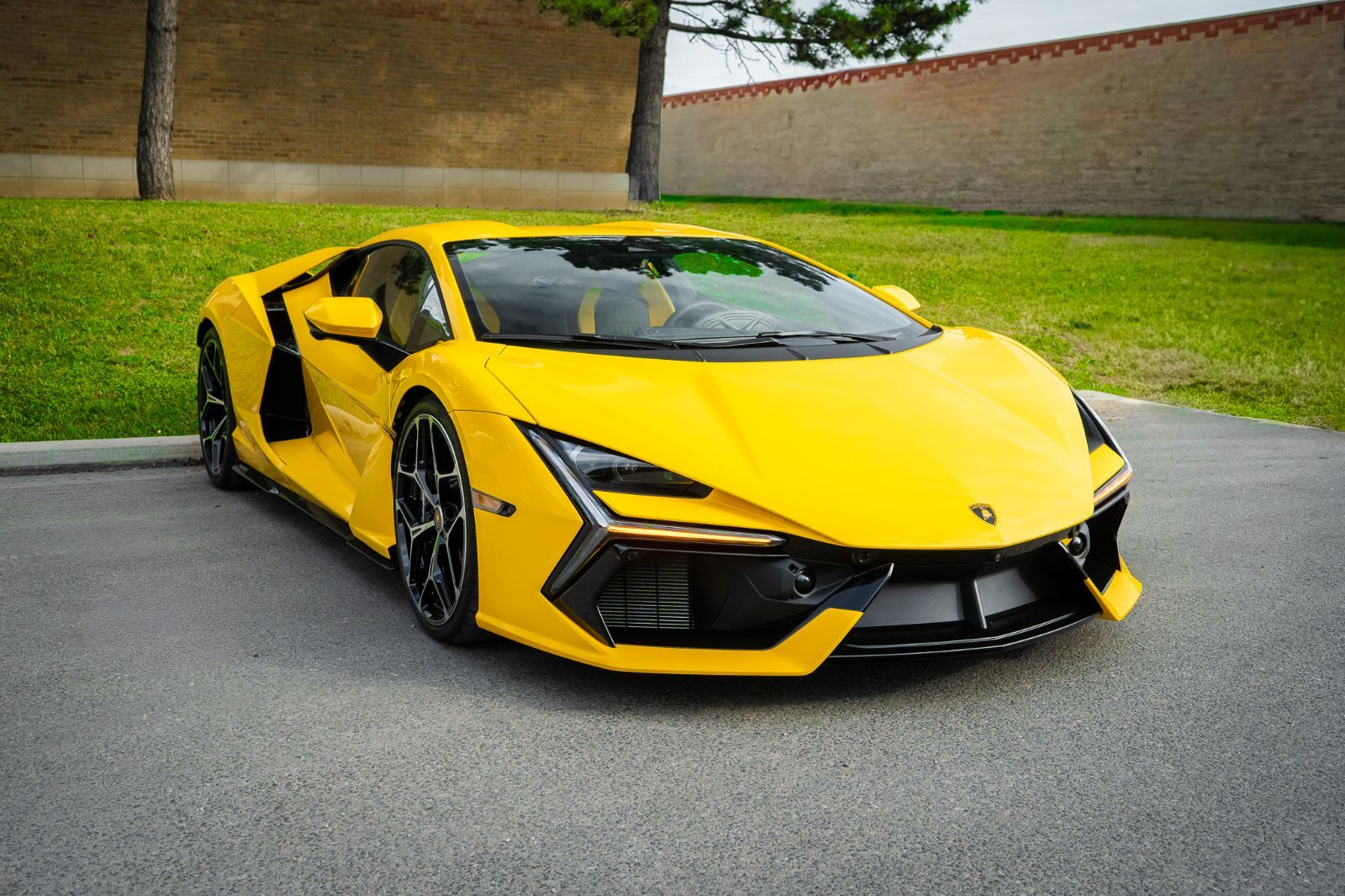 2024 Lamborghini REVUELTO-8