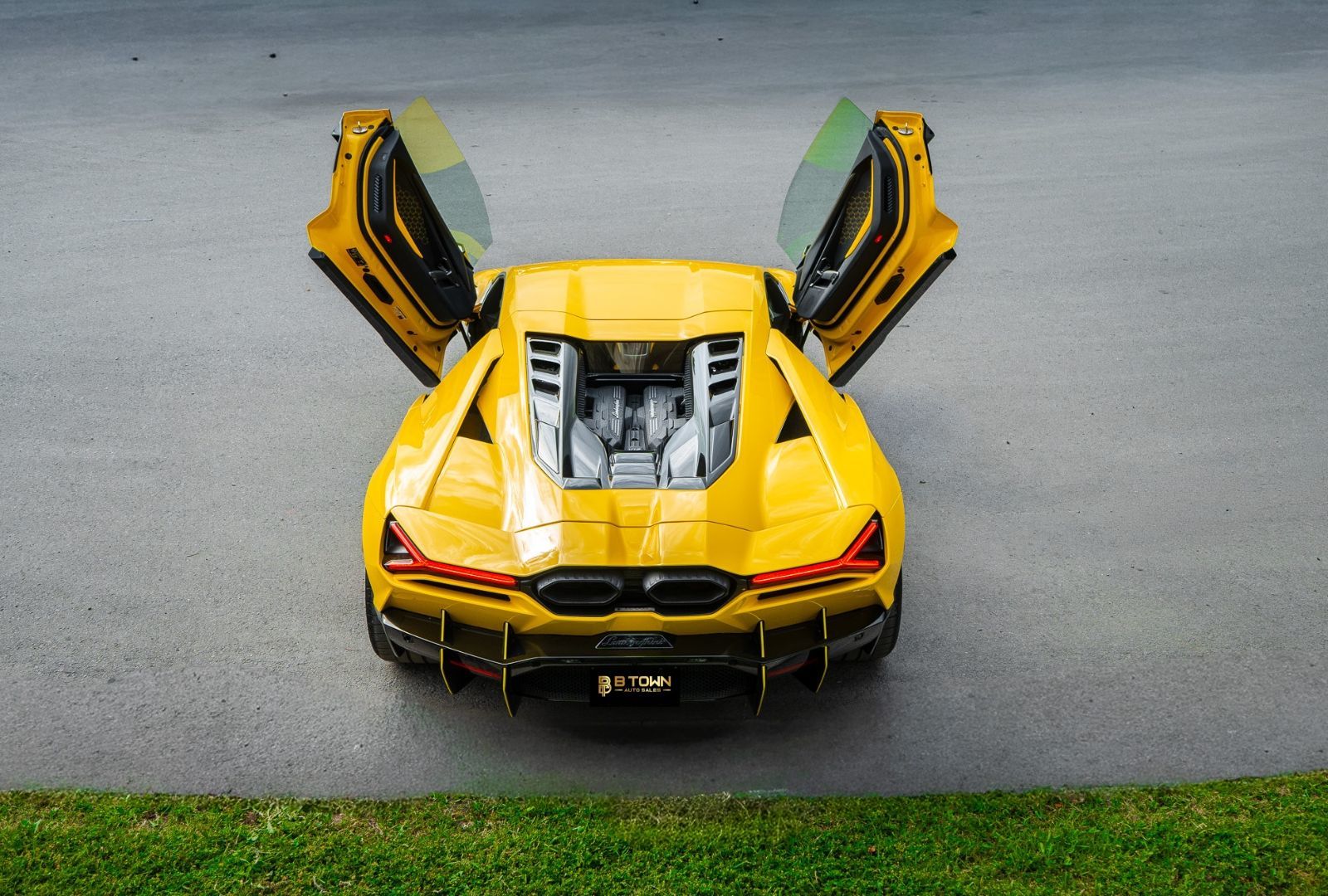 2024 Lamborghini REVUELTO-5