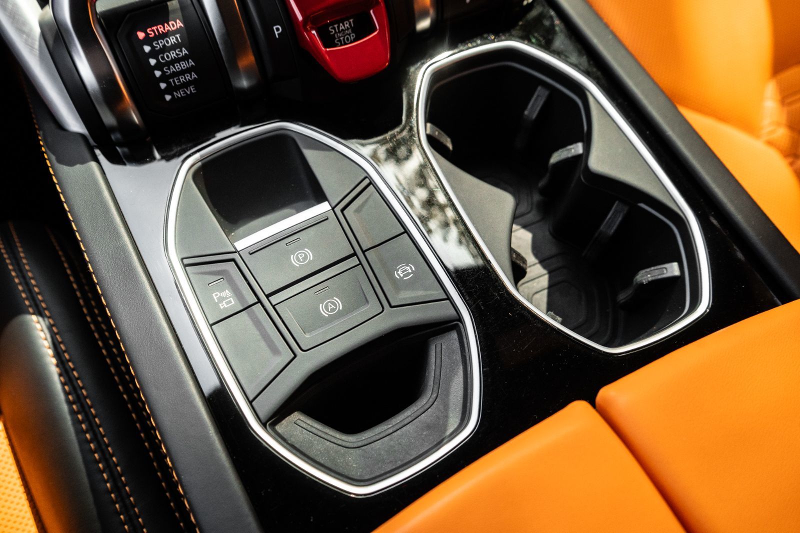 2019 Lamborghini Urus-17
