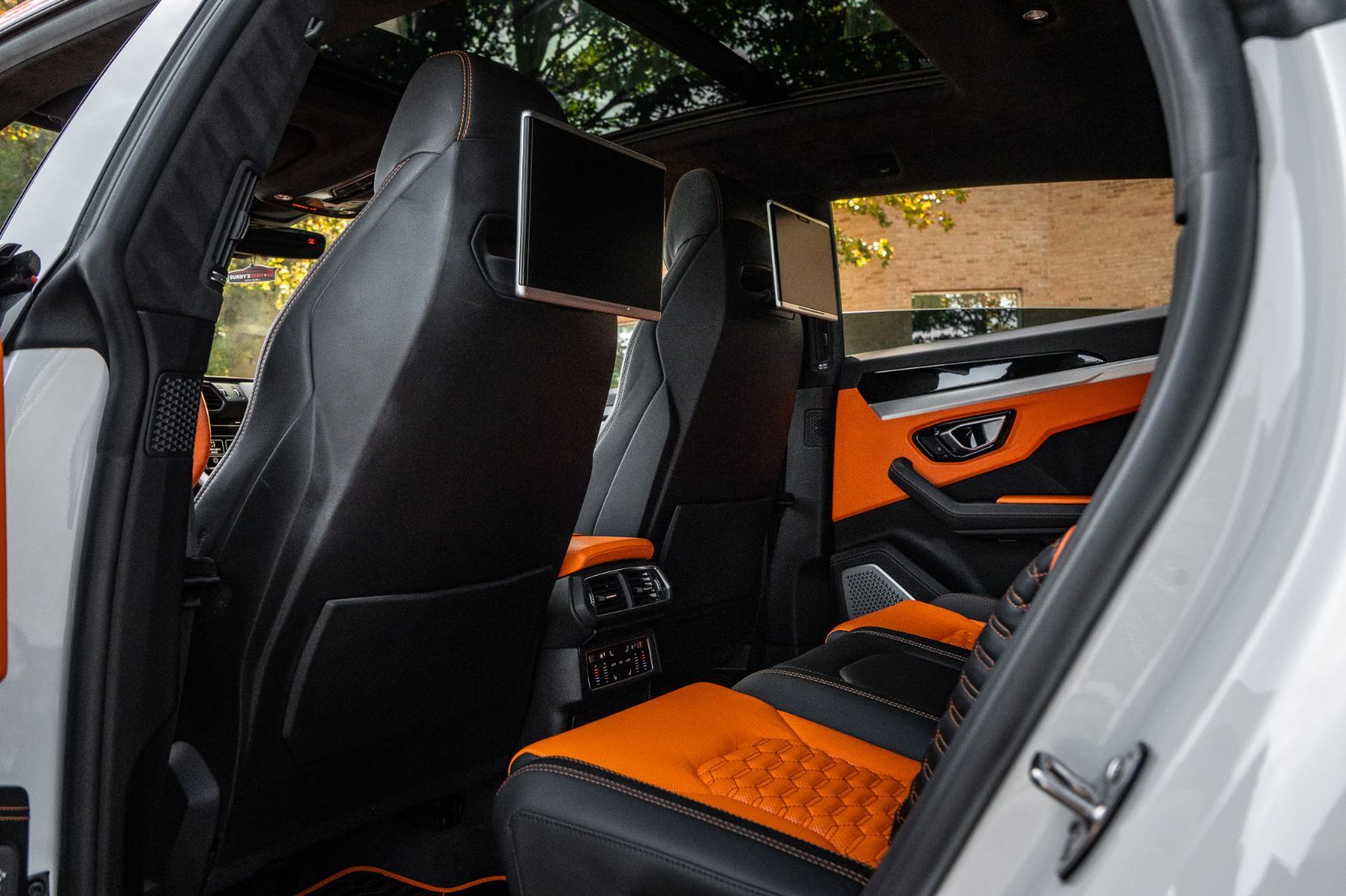 2019 Lamborghini Urus-30