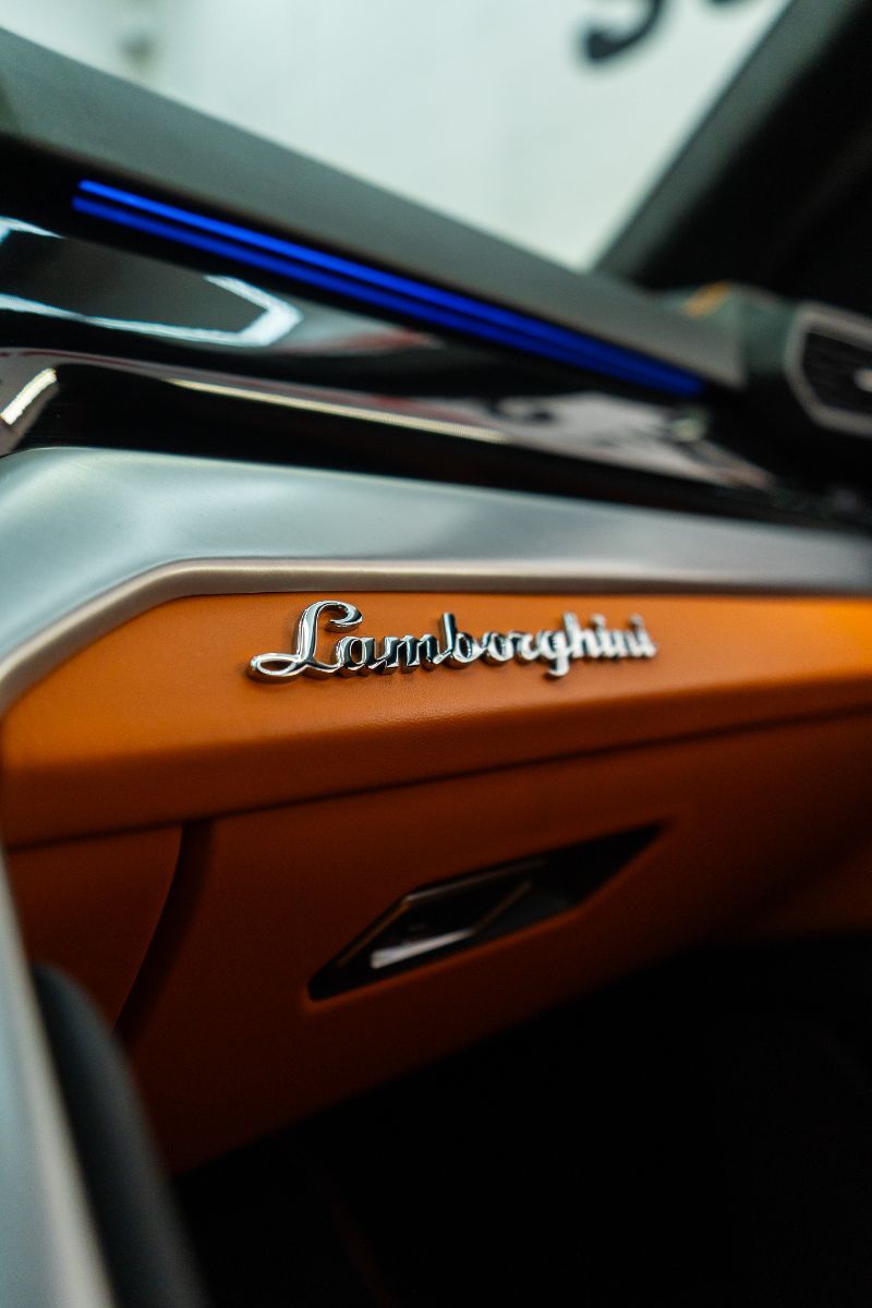 2019 Lamborghini Urus-56