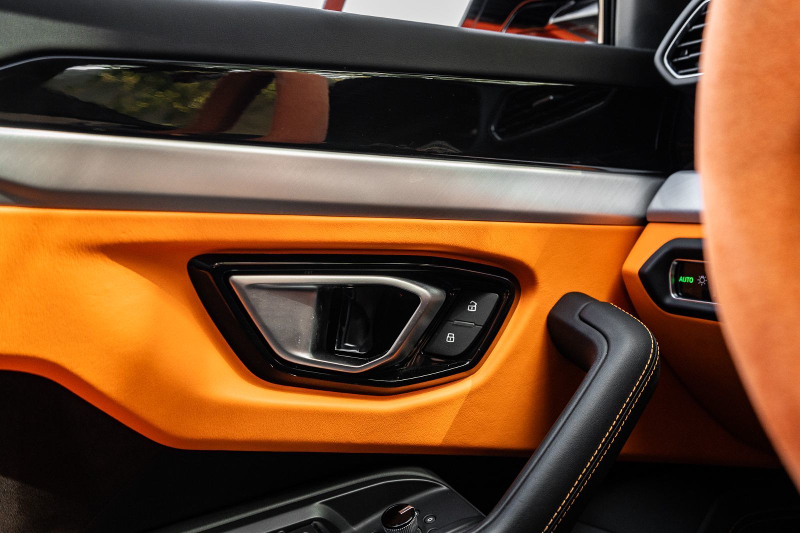2019 Lamborghini Urus-22