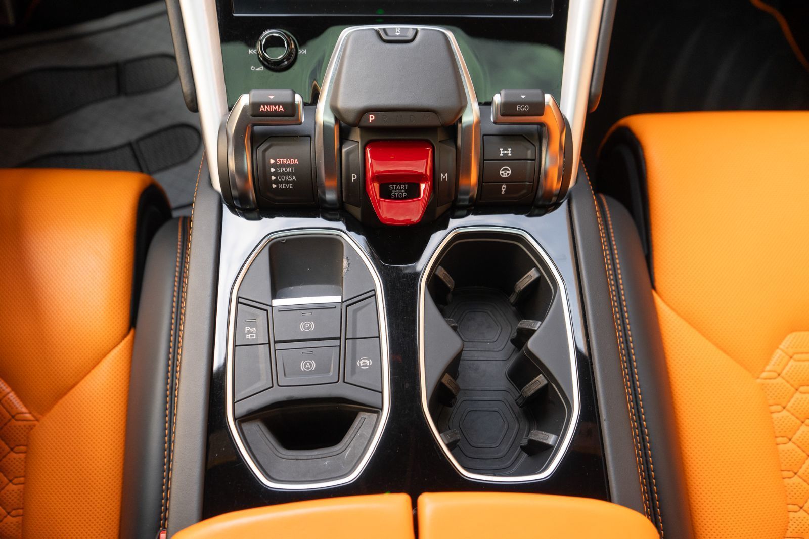 2020 Lamborghini Urus-14