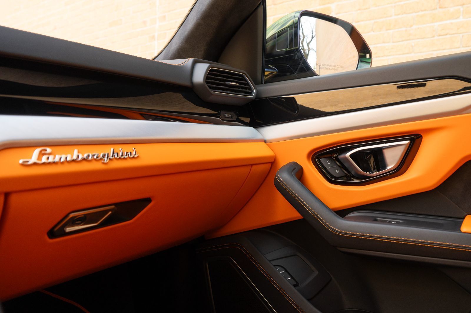 2020 Lamborghini Urus-15