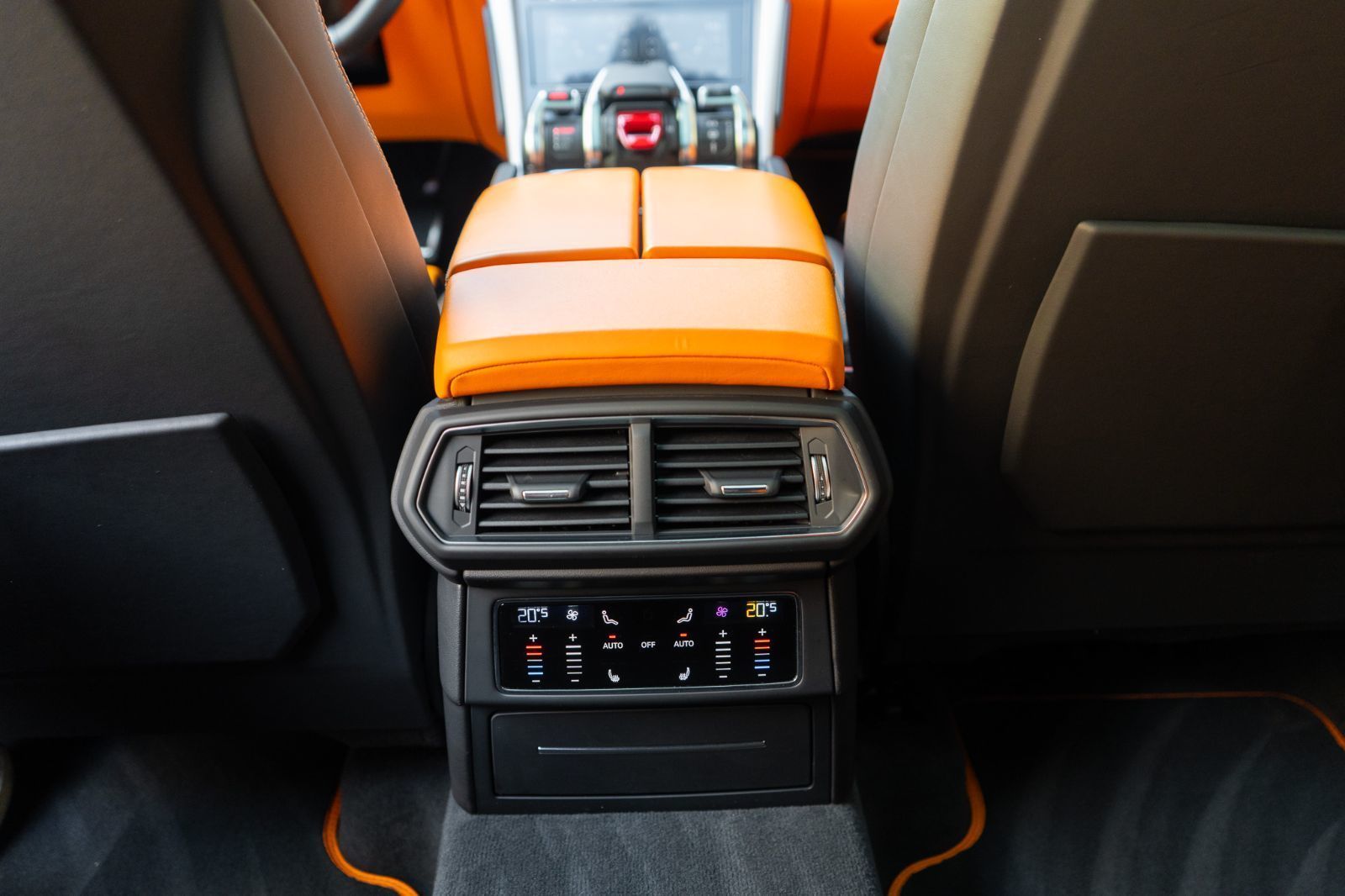 2020 Lamborghini Urus-26