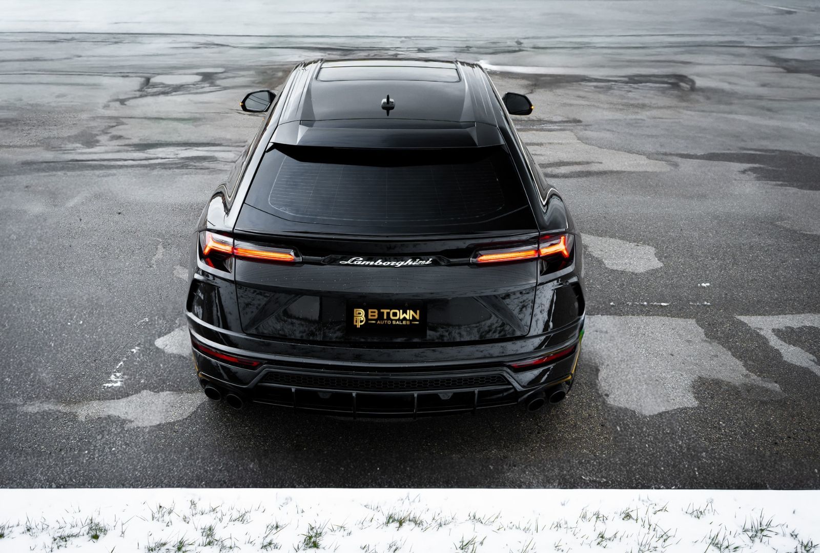 2022 Lamborghini Urus-6