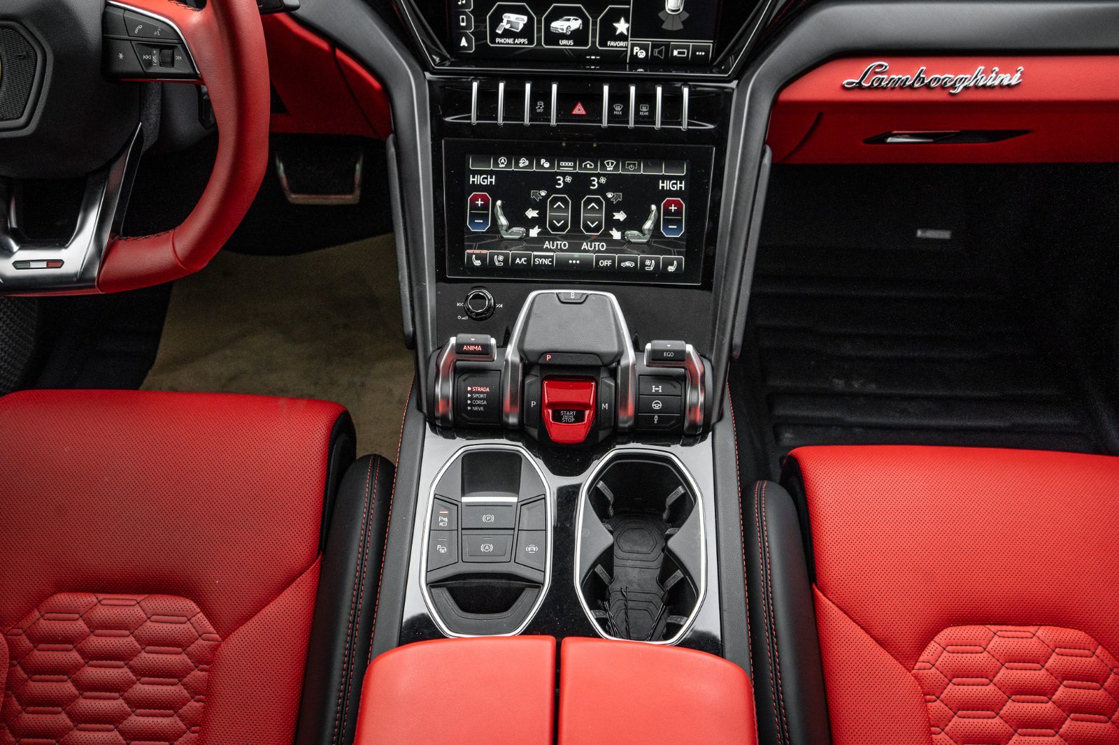 2022 Lamborghini Urus-9