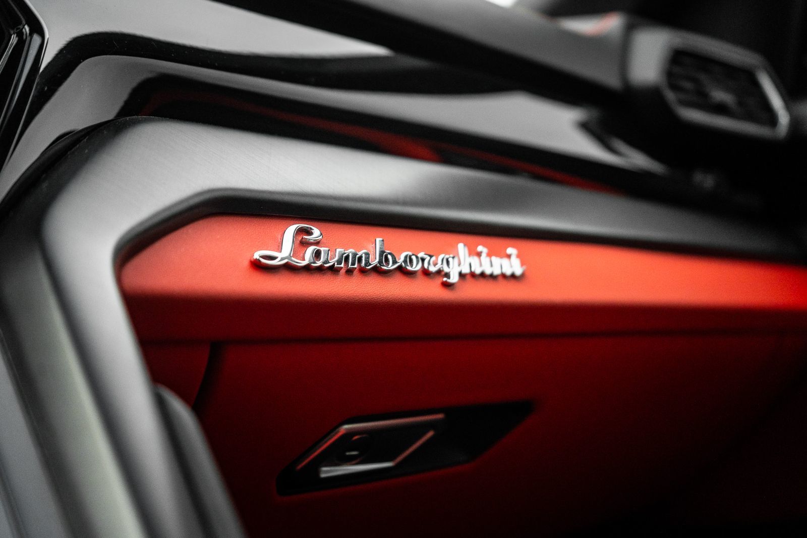 2022 Lamborghini Urus-19