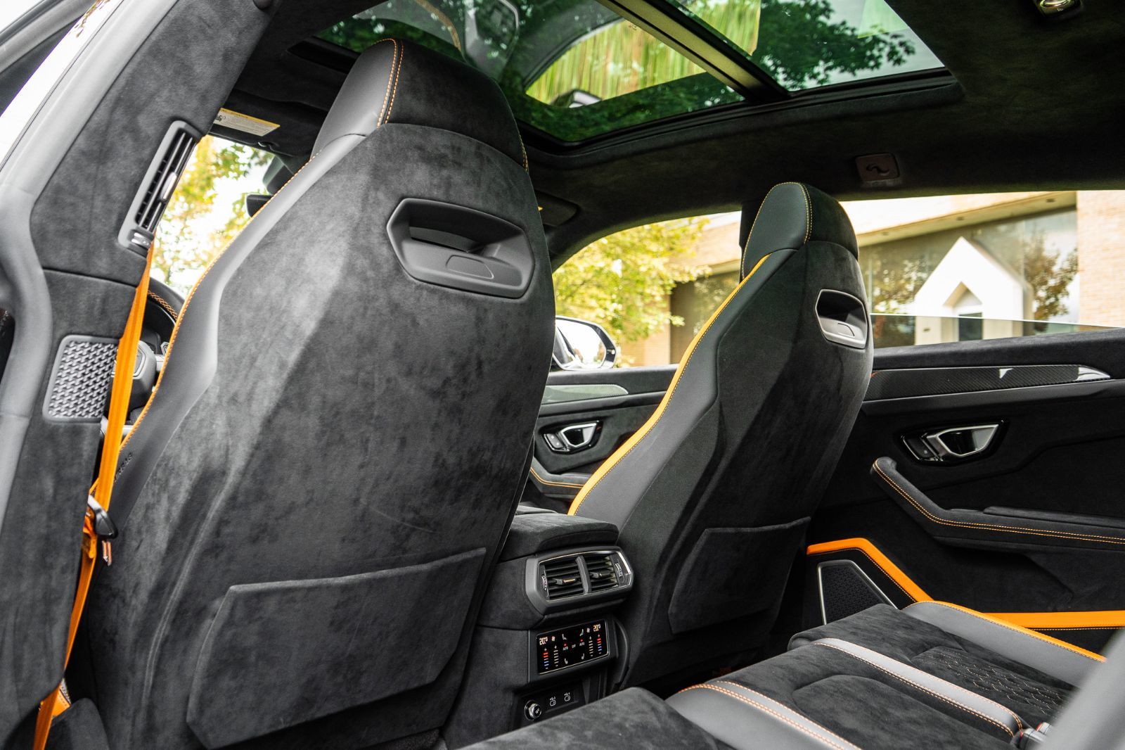 2023 Lamborghini Urus Performante-32