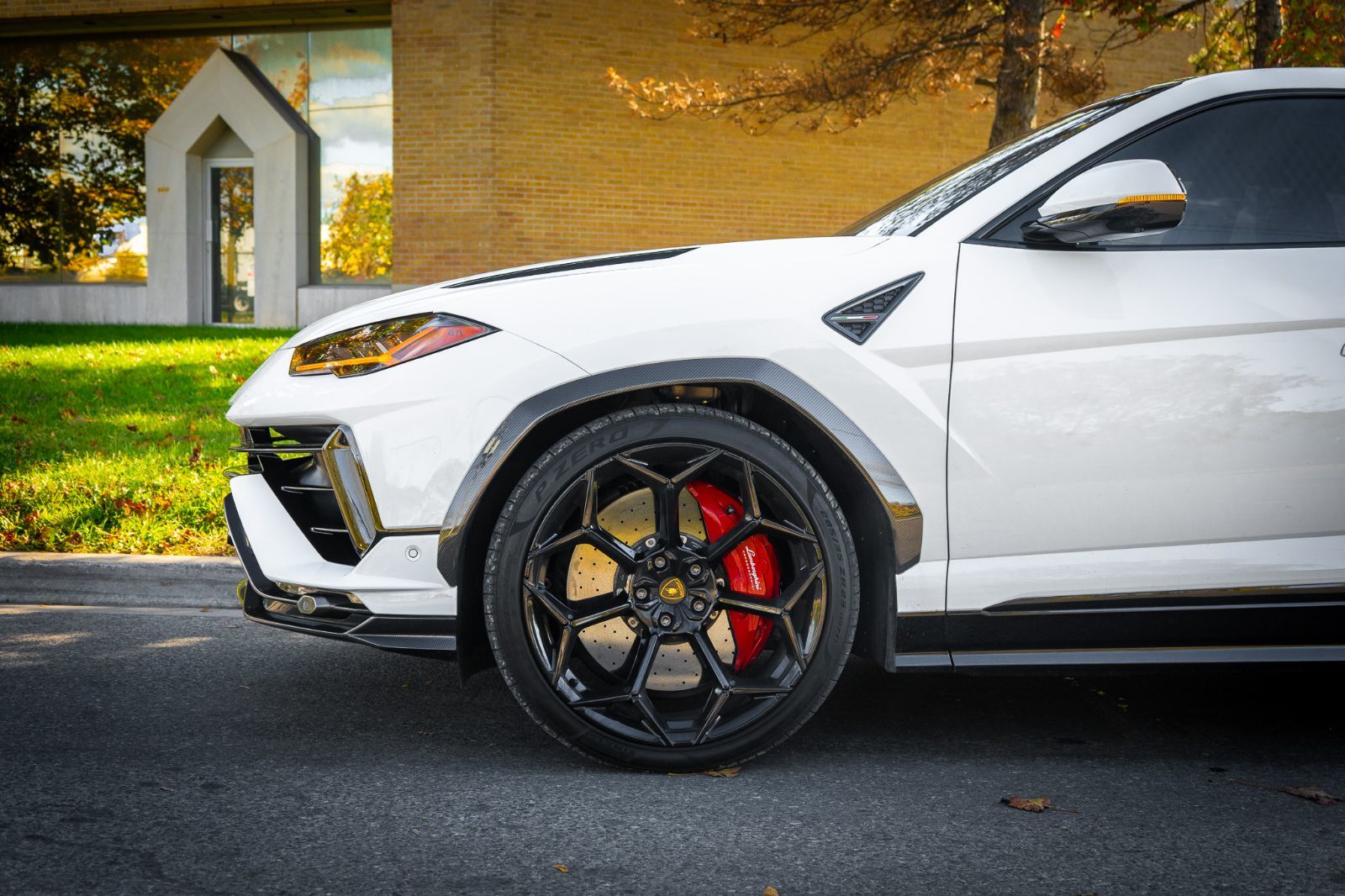 2023 Lamborghini Urus Performante-5