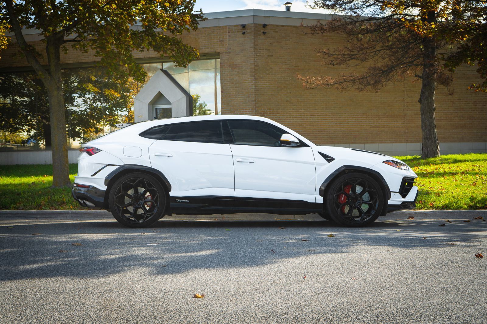 2023 Lamborghini Urus Performante-3