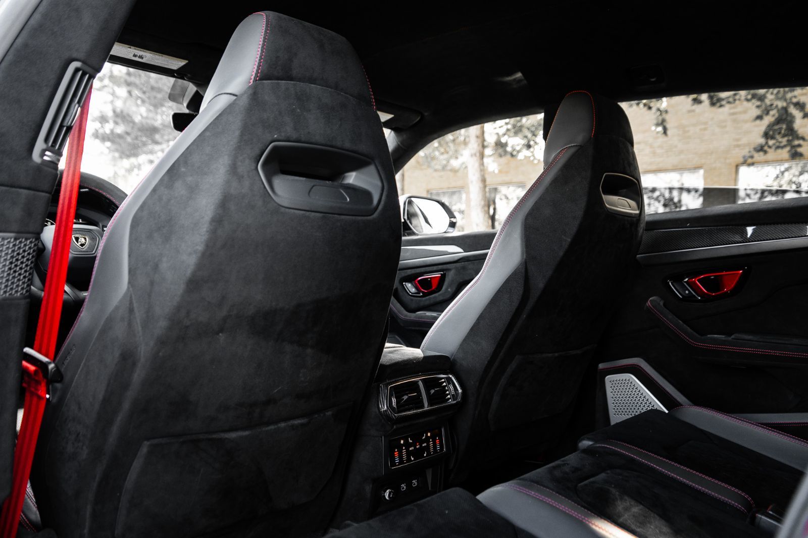 2023 Lamborghini Urus Performante-29