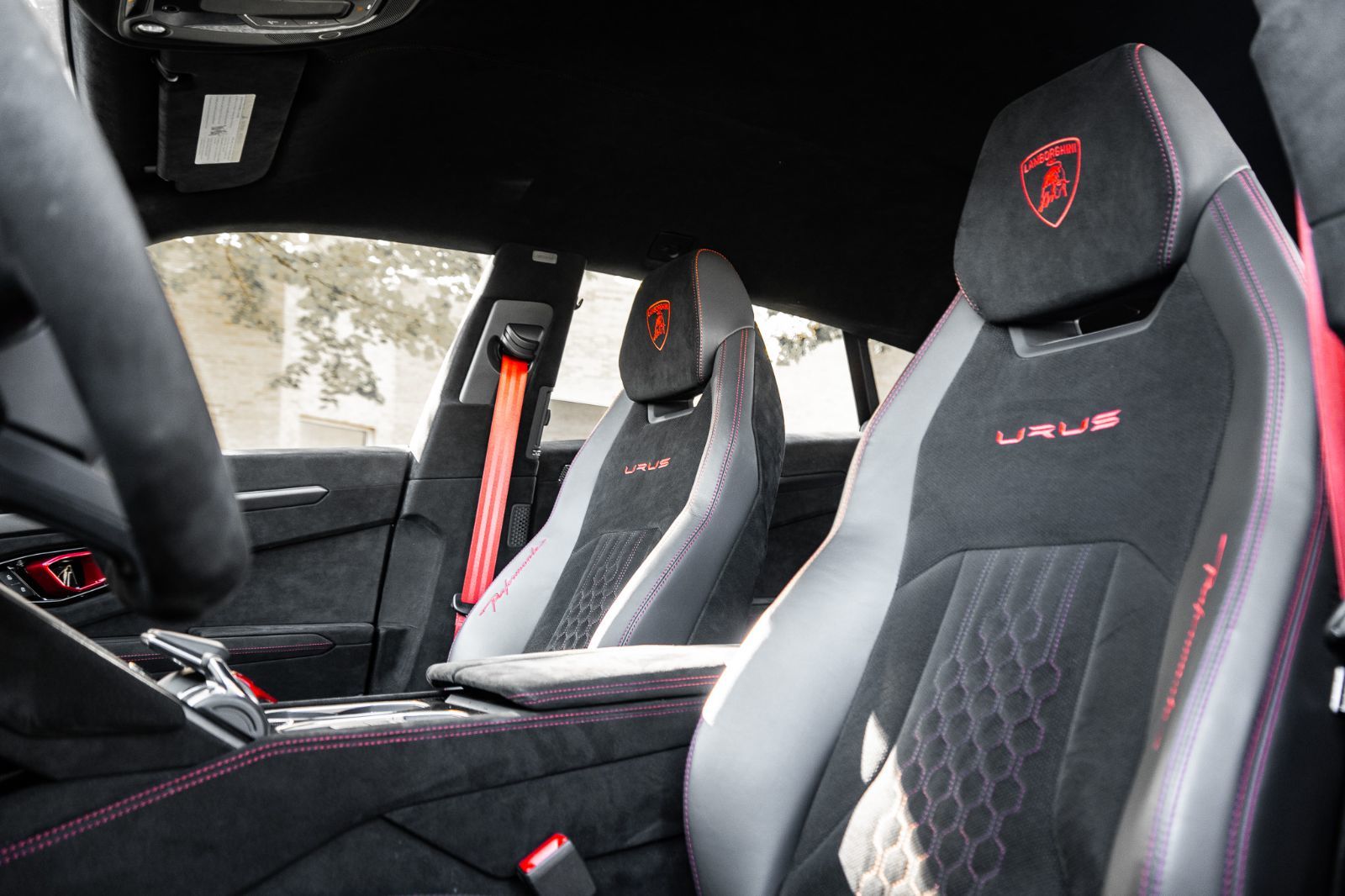 2023 Lamborghini Urus Performante-26