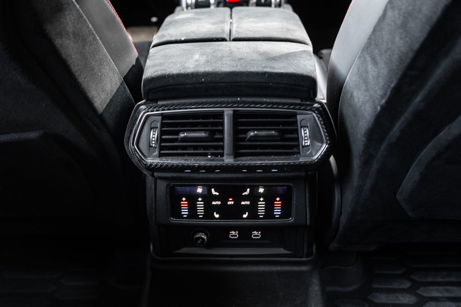 2023 Lamborghini Urus Performante-32