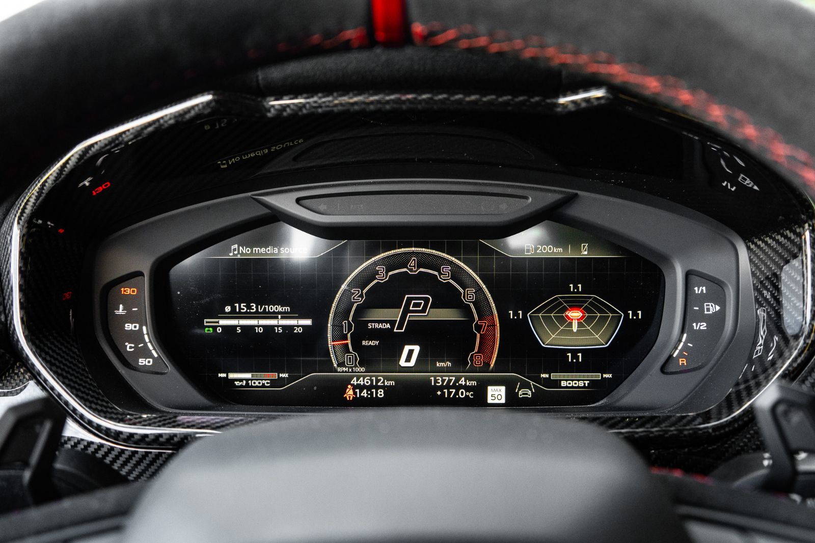 2023 Lamborghini Urus Performante-13