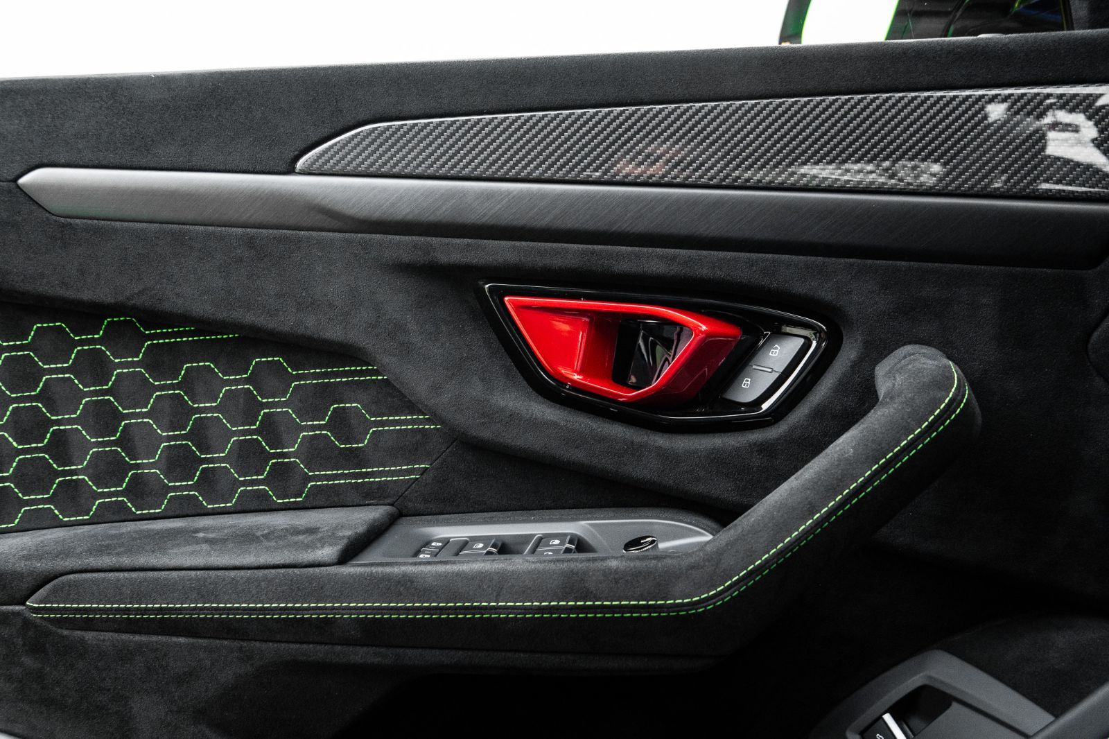 2024 Lamborghini Urus Performante-24