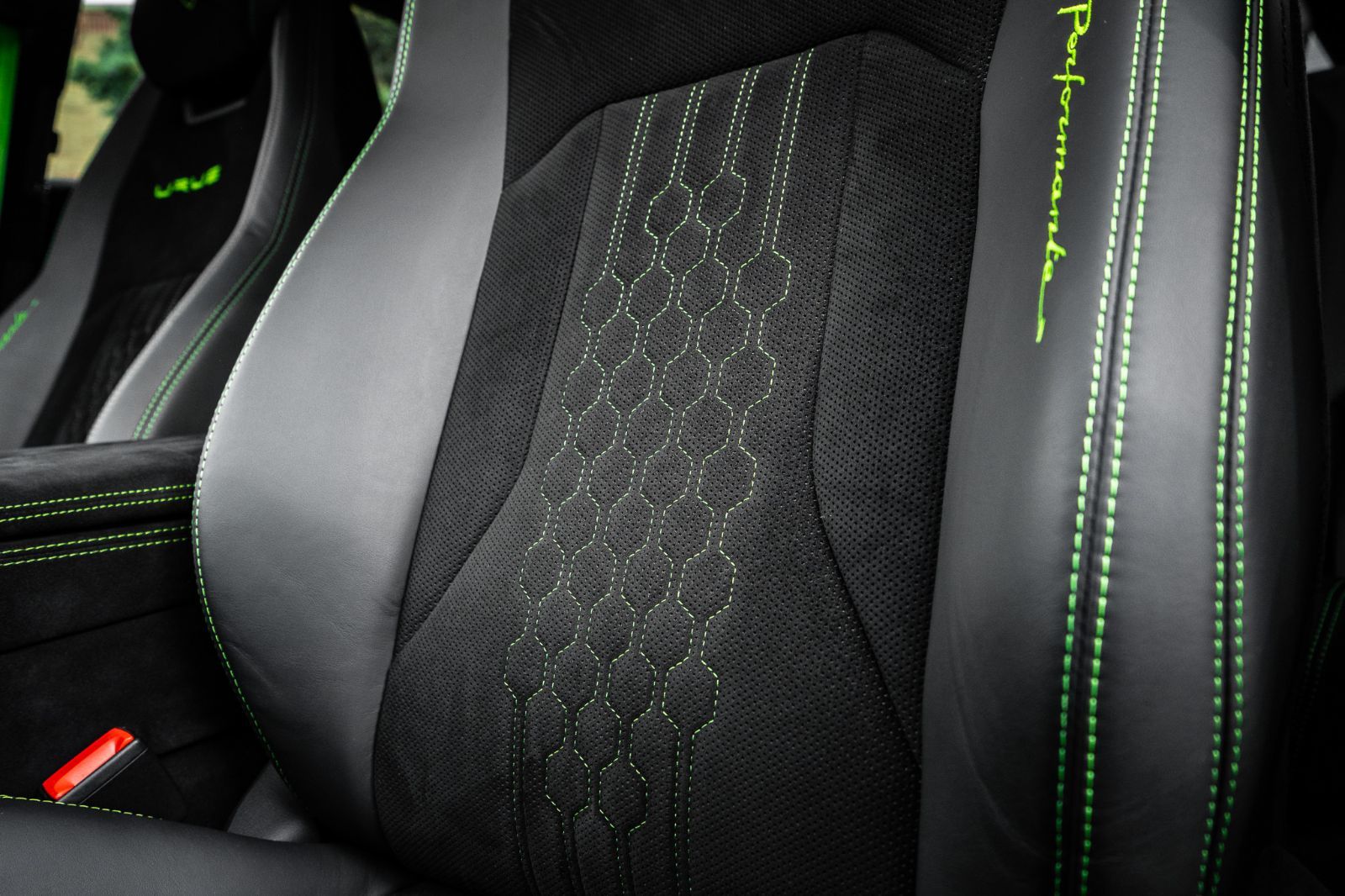 2024 Lamborghini Urus Performante-34