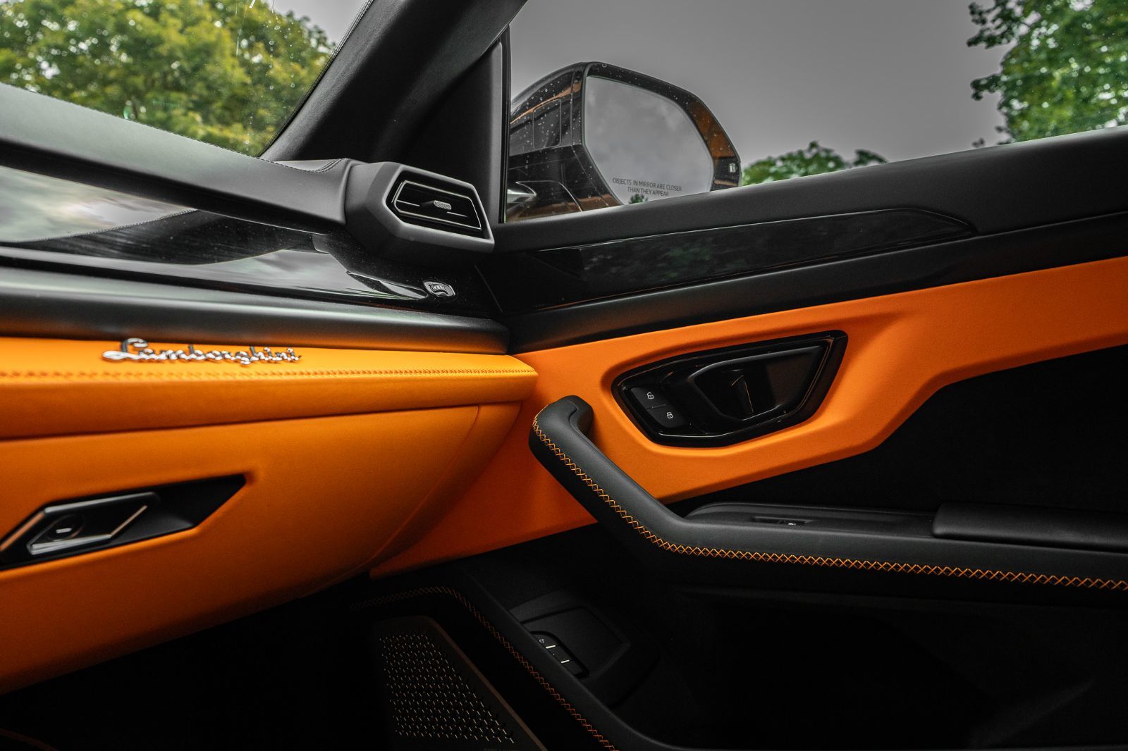 2025 Lamborghini Urus SE-20