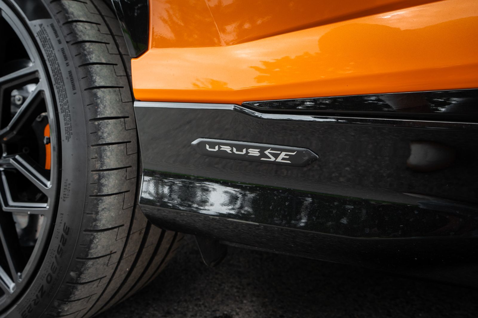 2025 Lamborghini Urus SE-6